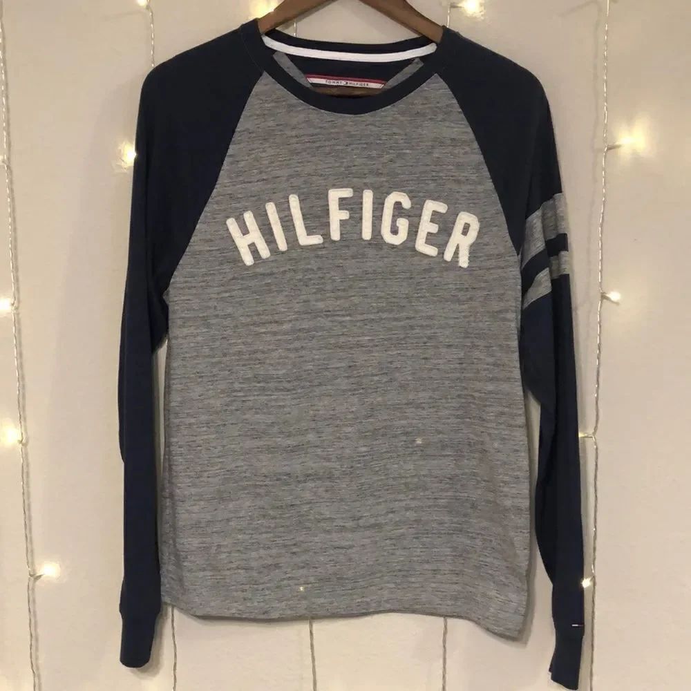 NWOT Long Sleeved Tommy Hilfiger Short Size S